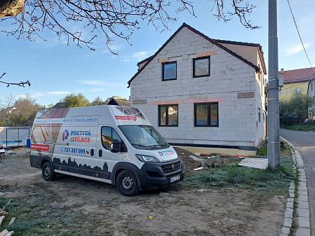 Izolace stropu zděné patrové novostavby rodinného domu v Olešnici na Moravě